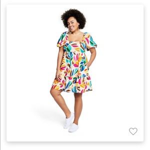 NWT Tabitha brown puff sleeve botanical dress